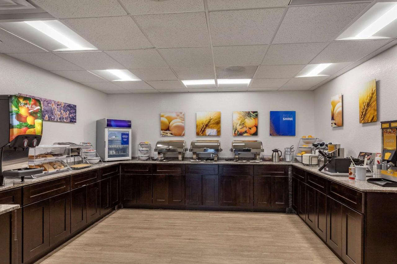 Comfort Inn & Suites Bennett Strasburg Kültér fotó